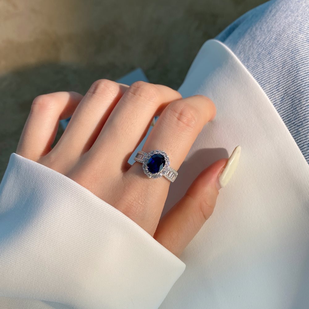 5A Oval Blue White Zircon Rings