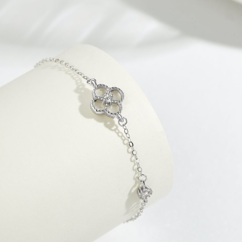 S925 Sterling Silver Diamond Good Luck Four-leaf Clover Bracelet